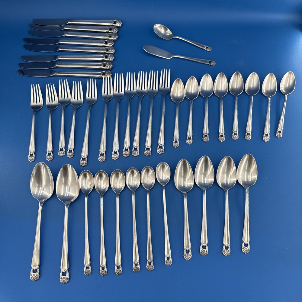 Vtg 1847 Rogers Bros. IS Silverplate Eternally Yours Flatware Silverware 40 Pc